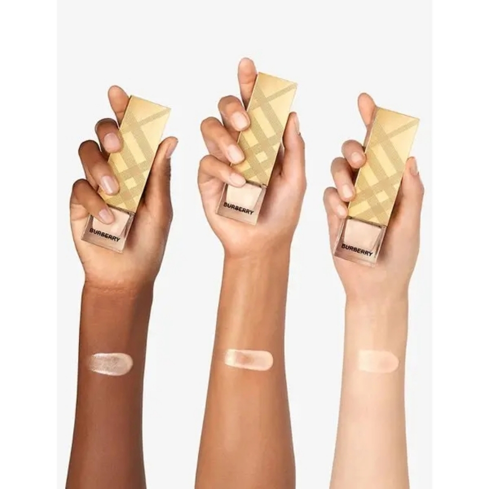 Burberry Beyond Radiance Primer - "Bare Glow" - Picture 5 of 5